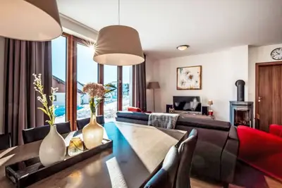 Image de Agréable appartement dans une maison de vacances avec Wifi, Tv, terrasse, animaux admis et parking