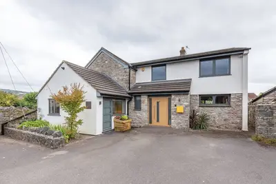 Image de Spacious House in the Heart of Cheddar