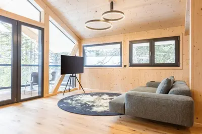 Image de Chalet moderne avec sauna intérieur