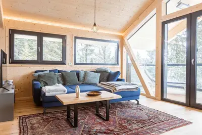 Chalet chaleureux avec jacuzzi