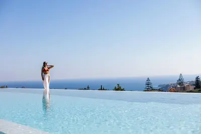 Blending Modern Architecture with the Calm of Nature: by etouri