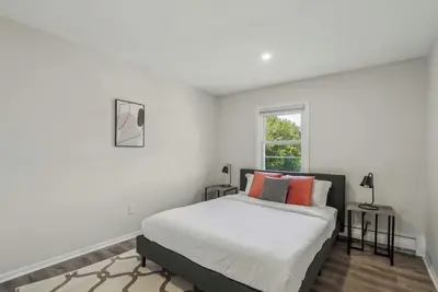 Pine Brook 124 I Modern Gem I Free Parking
