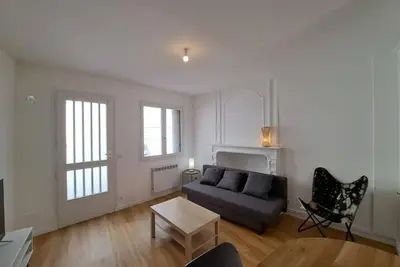 Image de Milan - Au milieu des Maisons de Champagne