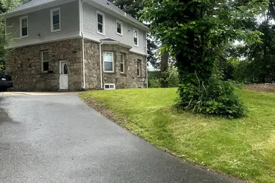 Image de Ridgeway Avenue Full Home