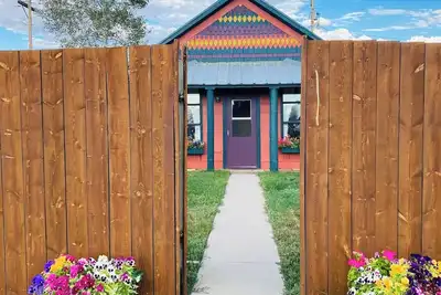 Image de Delightful little gingerbread 4-bedroom house with WiFi in Walden