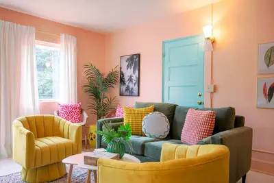 Image de The Flamingo, 4br City Stay by VelvetDitchVillas