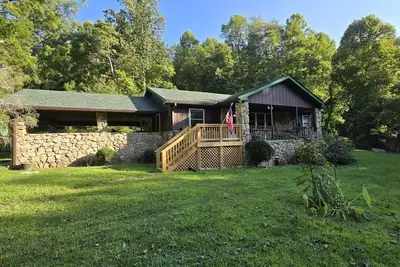 Image de Yellow Creek Cabin: Robbinsville