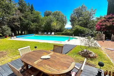 Image de Au cœur du vignoble, Chai 6 pers avec piscine