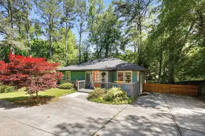 Image de Stylish mid century 3 Bedroom home in Decatur!