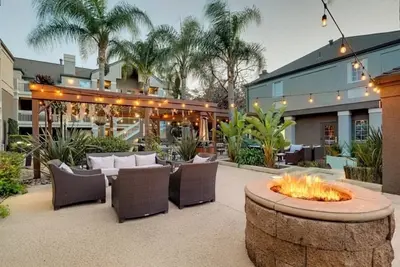 Image de Great Games at Twin Creeks Sports Complex! Pets Allowed, Swimming Pool!