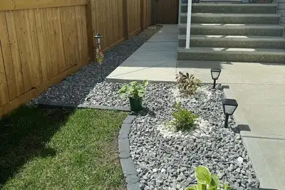 Image de Royal 2 Bedrooms Basement Suite