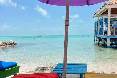 Image de Private home with Internet, centrally located with Ocean Views
