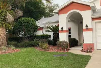 Image de 3/2 pool home in Crystal Oaks with WiFi and Ac