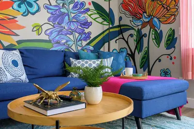 Image de Hip-Downtown Carlton Townhouse #2, Steps to Tasting, Hot-Tub, Bbq, Dog-Friendly