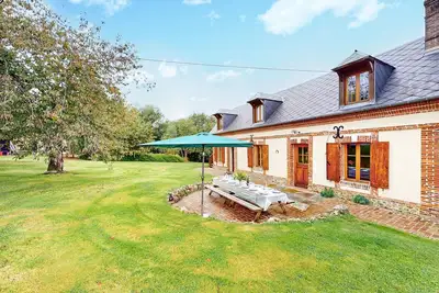 Image de Maison confortable à La Vieille Lyre.