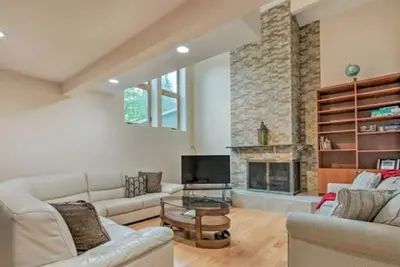 Charming 3-bedroom house with WiFi in awesome Redmond