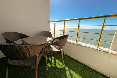 Image de Three-Bedroom Apartment - Panoramic Sea View with Terrace