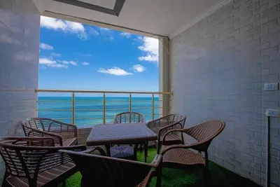 Image de Three-Bedroom Deluxe Apartment With Sea View