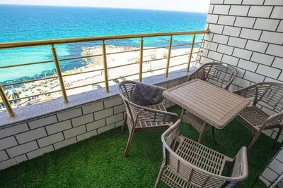 Image de Three-Bedroom Deluxe Apartment With Sea View