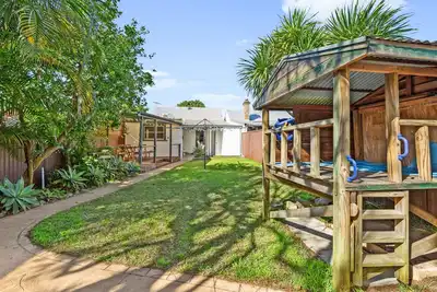 Image de 3-Bed Family Home with Garden & Alfresco Dining