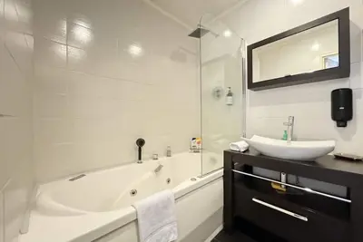 Image de Beau T2 face aux Thermes et au Casino de Royat