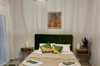 Image de Charming, contemporary apartment in the Heart of Thessaloniki.