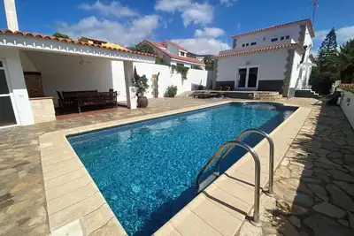 Image de Pura Vida, Casa con Preciosas Vistas una Piscina Maravillosa Ubicación Perfecta