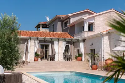 Image de Villa Moonlight 2 for 12  persons near Poreč with private heated pool - 45 m2 & playground