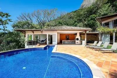 Image de Belle villa à Gávea - Gav001