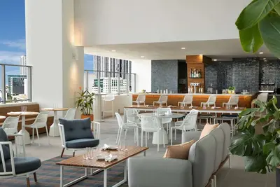 Image de Experience Sunset Happy Hours & Beach Perks at Our Comforting Condo - 4 Units