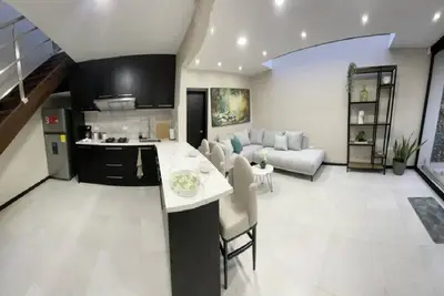 Charming 2-bedroom corp. apartment in enchanting Cuenca with WiFi Casa Colibri