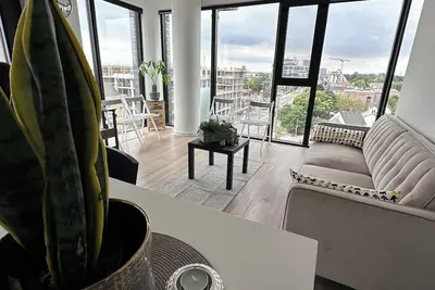 Image de Charming 2-bedroom condo in beautiful Toronto with Ac, WiFi