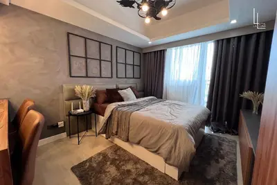 Image de Industrial-Themed Studio with Mt. Arayat View, Instax, Netflix & Karaoke