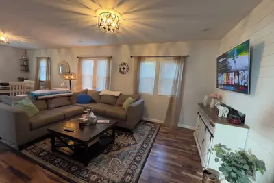 Image de Blue Door Bungalow\n\n