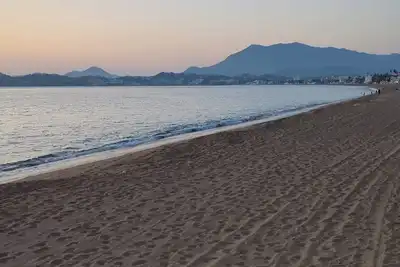 Image de Don't Settle for less than Beachfront