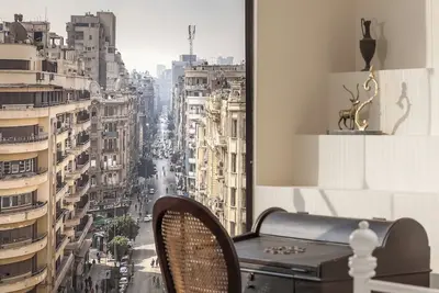 Image de ~Sunny Vintage Haven\" Dual Balcony, Panoramic View Cairo's Gem