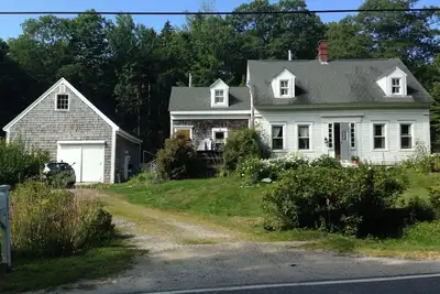 Image de Charming 2-bedrm w/Sit Rm on 2nd fl/peaceful house close to Acadia  A/C, WiFi