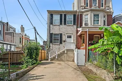 Image de 3-bedroom townhome in peaceful Wilmington with Ac, WiFi. Enjoy your stay