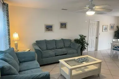 Image de 3-bedroom house in fabulous Bradenton with Ac, WiFi, Youtube Tv, pool and more. .