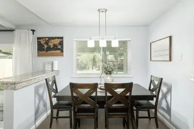 Image de Beautiful Single Family 4Bed/2bath in Clovis