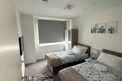 Image de Skyview Elegance Luxury Top-Floor Retreat