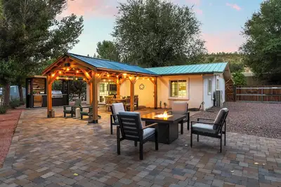 Image de The Ranch - Creek - Fenced Dog Yard - 2 Acres - Hot Tub