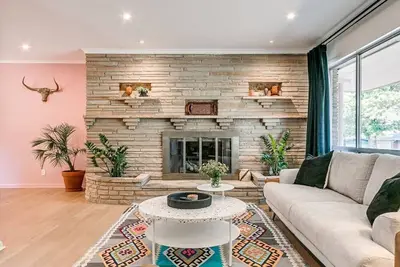 Image de Desert Rose: 1950s southwest modern home