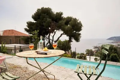 Image de Apartment with pool and sea view close to beach and city