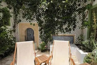 Image de Beautiful Traditional House Just across the Sea.