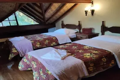 Image de Casa Tipo Chalet Alto Padrão, Centro com 2 Vagas de Garagem