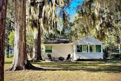Image de Charming 2-bedroom Cottage in Gainesville. 10 to Uf