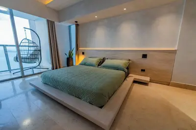 Image de 2br King Suite / Ocean View, Cinta Costera, Casco, Canal / Wifi 500mbps