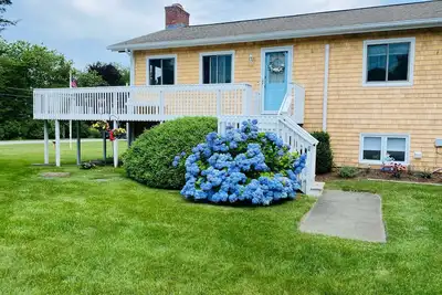 Image de Seaside charm meets modern comfort at the Nautical Nest!