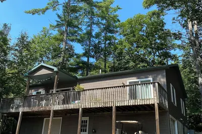 Image de House with dock space on Lake George in Bolton Landing, Northwest Bay